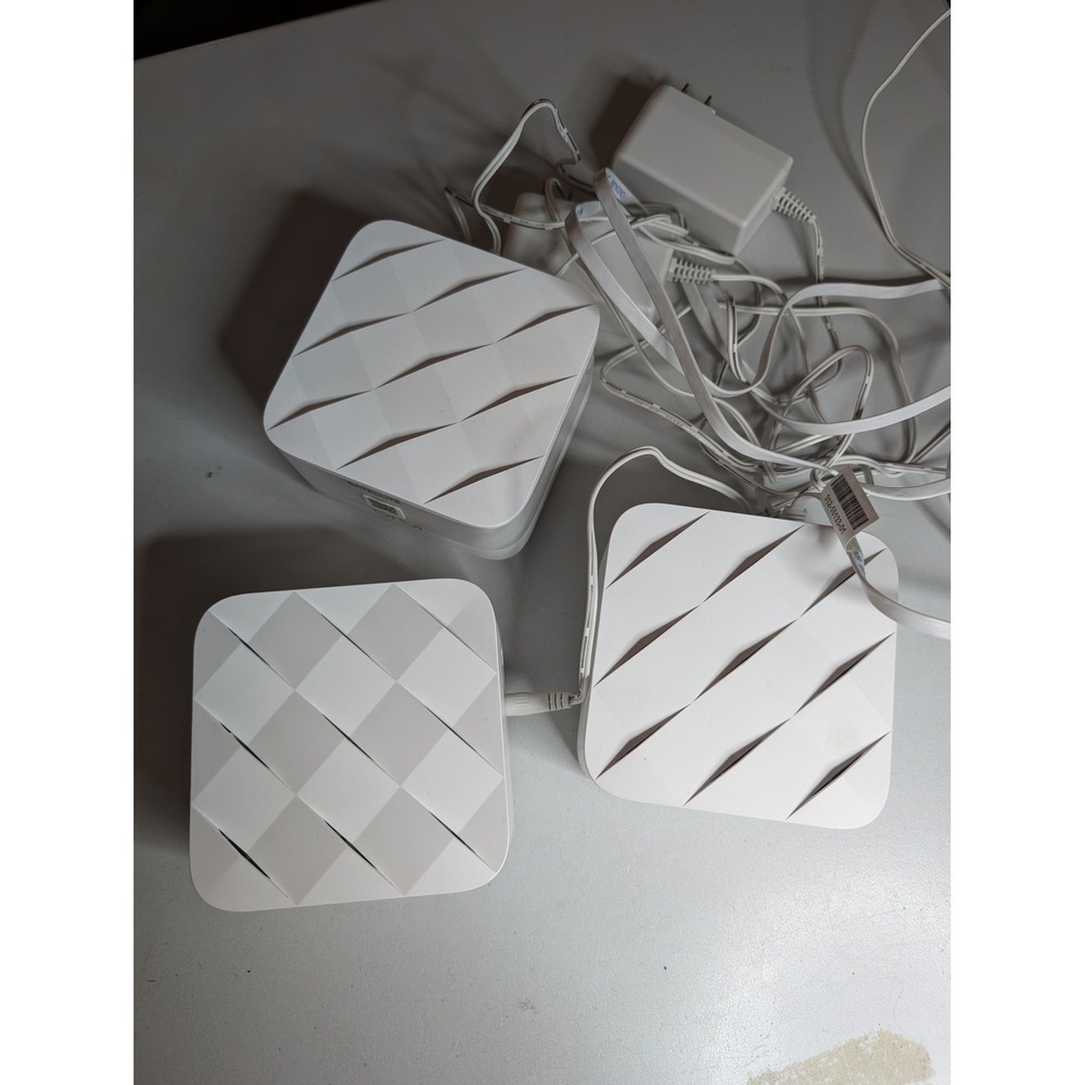 Netgear Orbi Mesh WiFi System RBR10 Router 2 RBS10 Satellites Pack UNTESTED - Picture 2 of 12